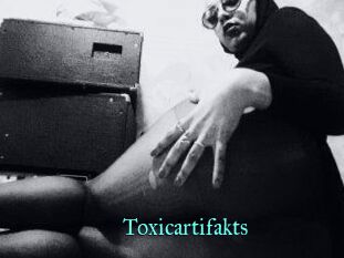 Toxic_artifakts